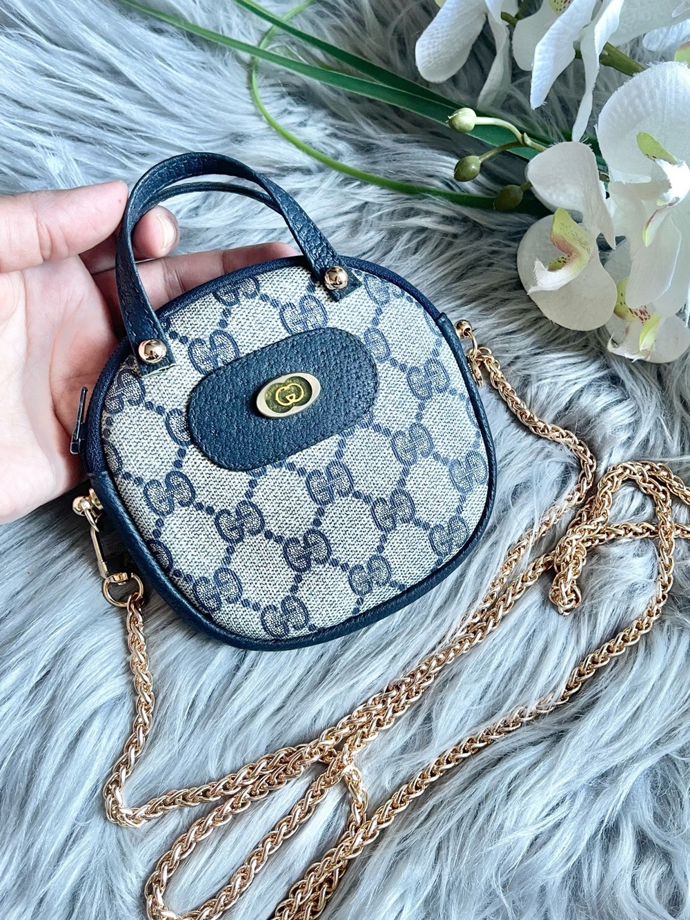 Authentic Gucci vintage mini coin pouch